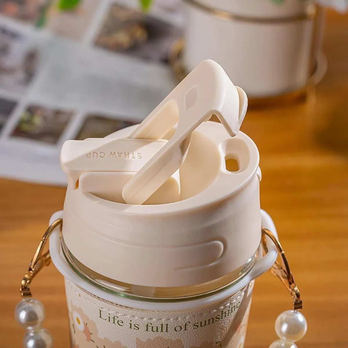 Glass Coffee Mugs with Pearl Chain Belt and Reuable Coffee Mug Travel Sipper